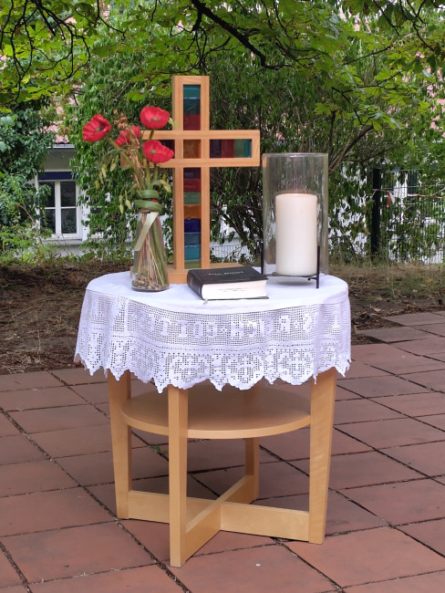 Musikalischer Reisesegen: Der Altar auf der Terrasse der Deutschhauskirche