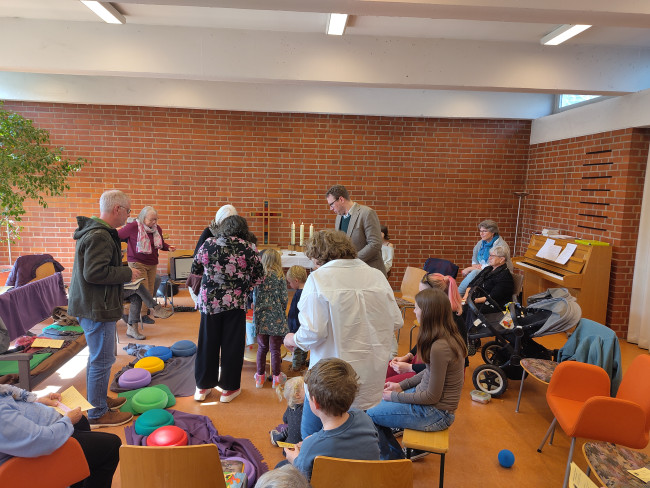 Der andere Gottesdienst - beim Puzzeln